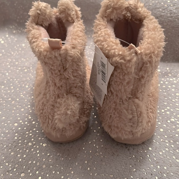 NWT toddler brannan bear slippers - Picture 5 of 6